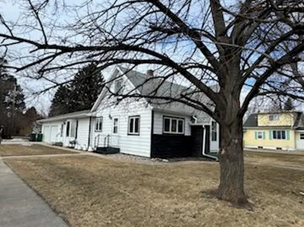 222 Washington Ave, Hatton, ND 58240