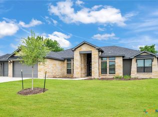 3065 Bella Vita Dr, Nolanville, TX 76559