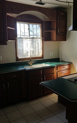 5th image of 4450 N Christiana Ave