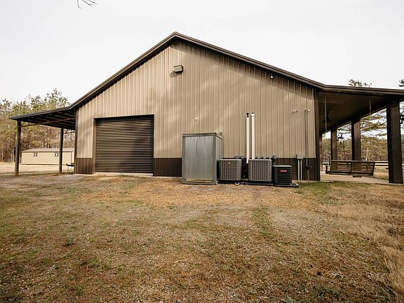 4th image of 1492 Berry Rd