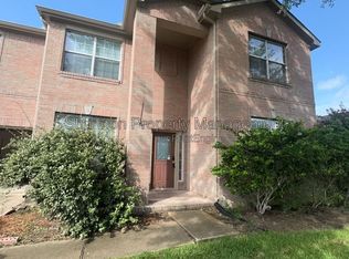 3830 Misty Falls Ln, Friendswood, TX 77546