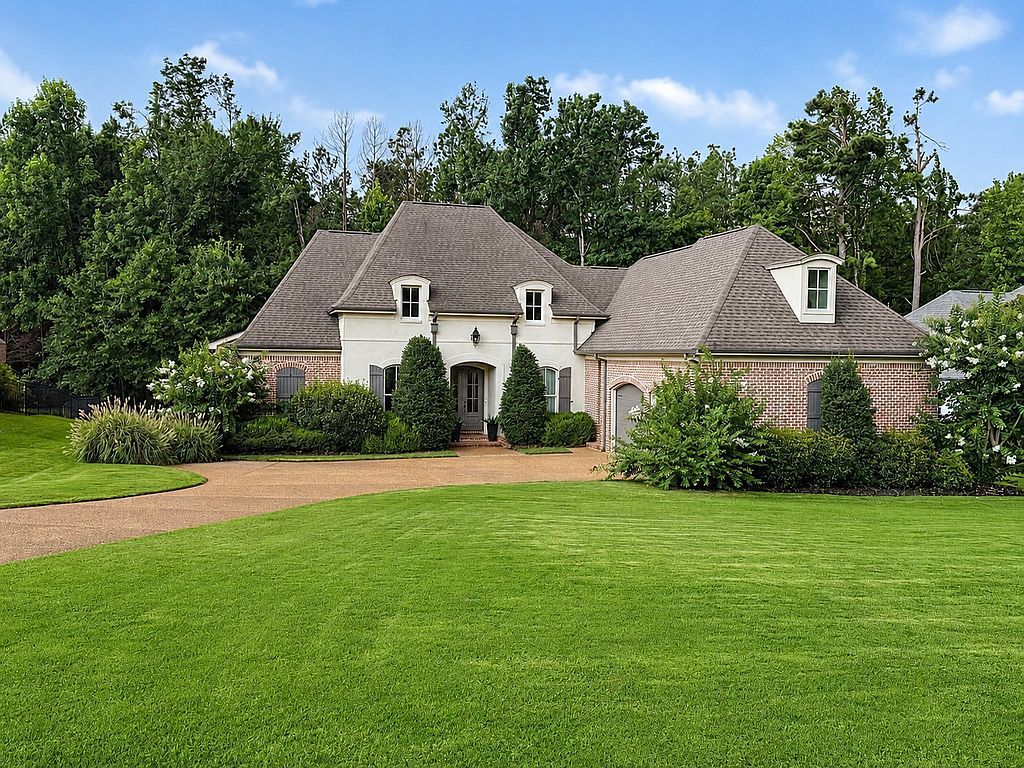 16013 Woodview Dr - Property Image