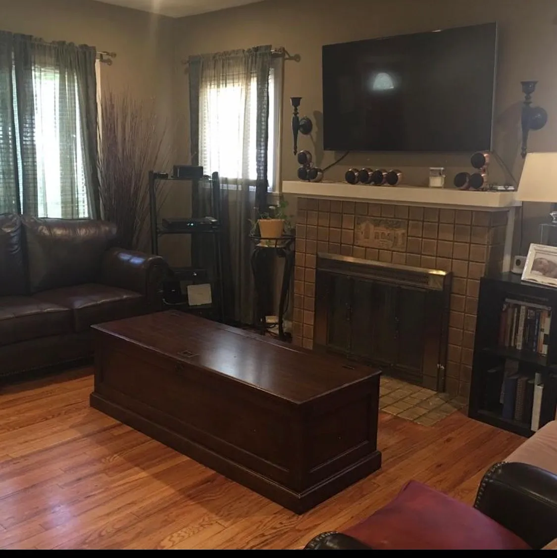 2 bed, 728 sqft, $3,200 — Photo 3