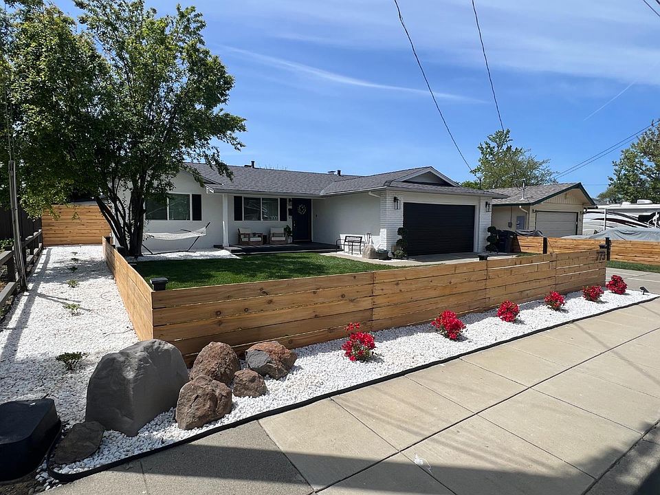 2nd image of 773 Los Alamos Ave