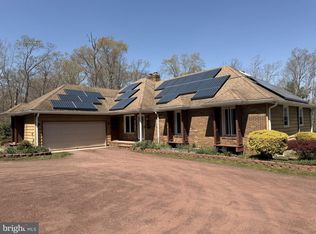 96 Oakland Dr, Pittsgrove, NJ 08318