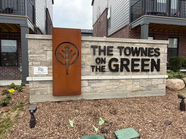 3056 Hydrangea Ln #47, Ann Arbor, MI 48103