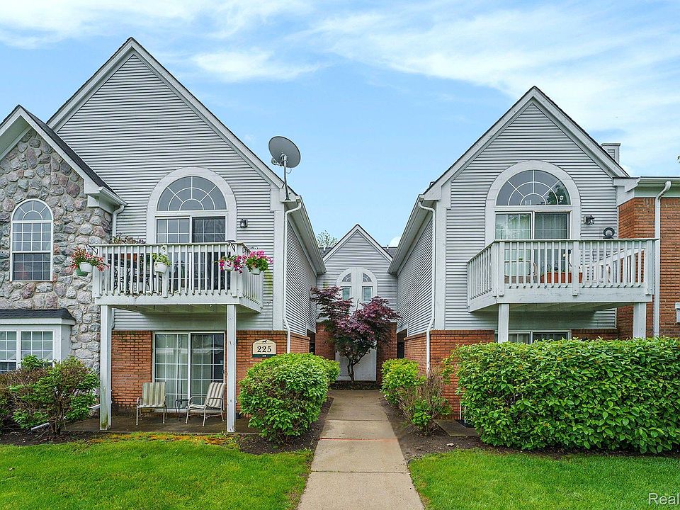 1st image of 225 Brookwood Dr Unit 4