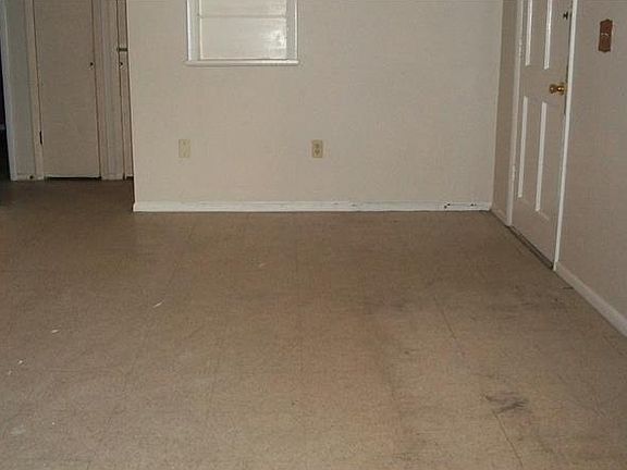 2nd image of 3043 Palamore Dr
