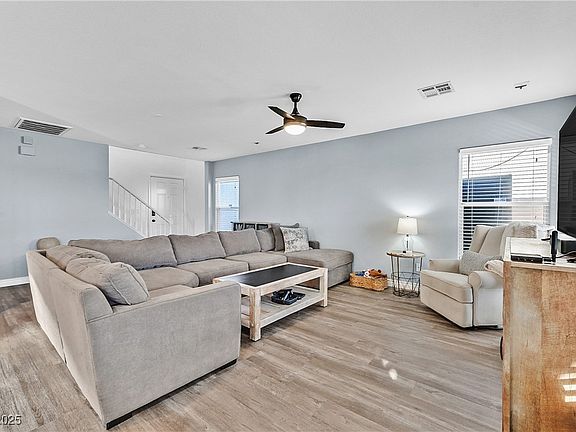 3rd image of 11157 Sandrone Ave