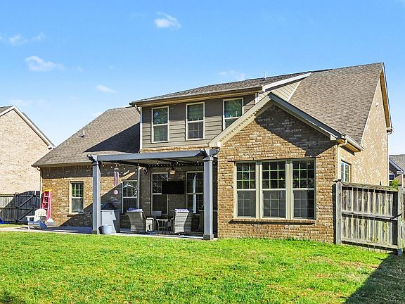 5th image of 609 Goodman Dr