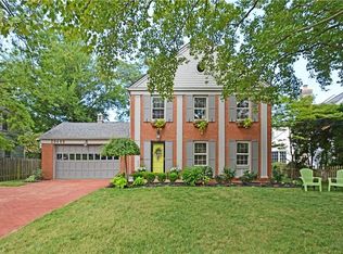20400 Lake Rd, Rocky River, OH 44116