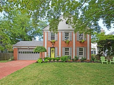 20400 Lake Rd, Rocky River, OH, 44116