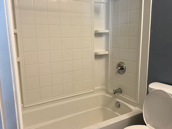 2nd image of 4703 Kellogg Dr
