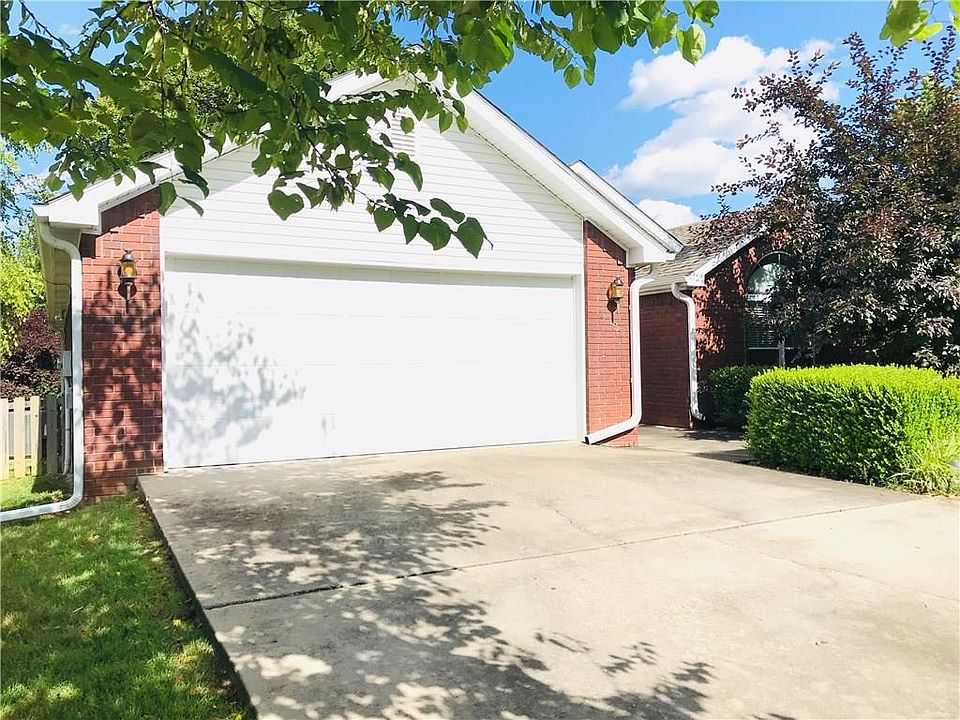 1st image of 1792 S Tallgrass Dr