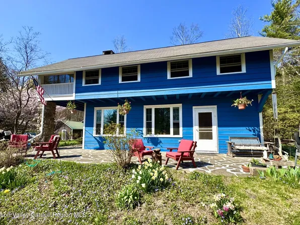 2366 Glasco Tpk., Woodstock, NY 12498