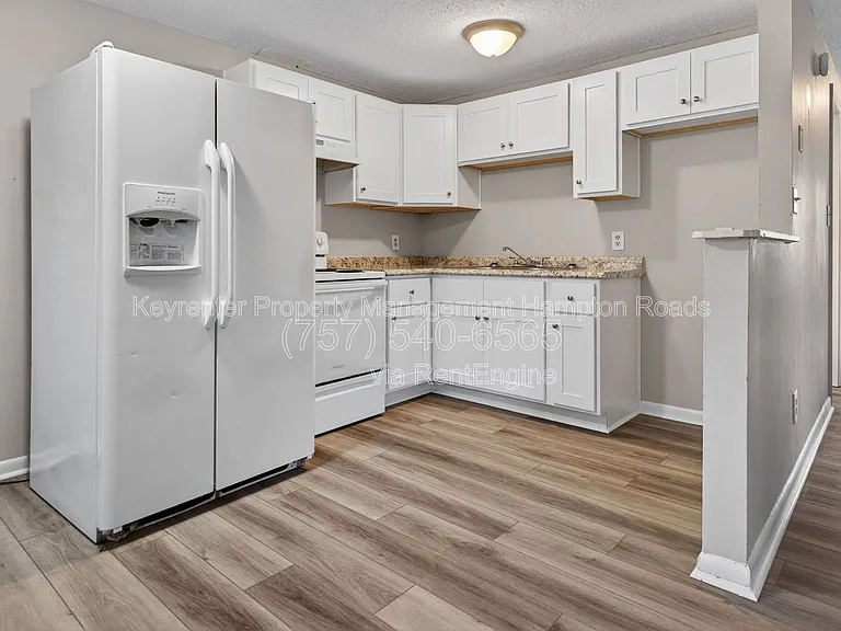6249 Alexander St #C — Photo 5
