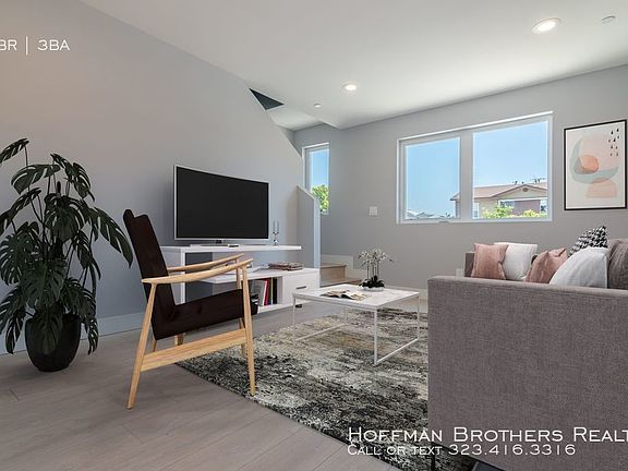4th image of 635 N Harvard Blvd #3