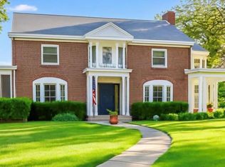 211 Lawn Ave, Maryville, MO 64468