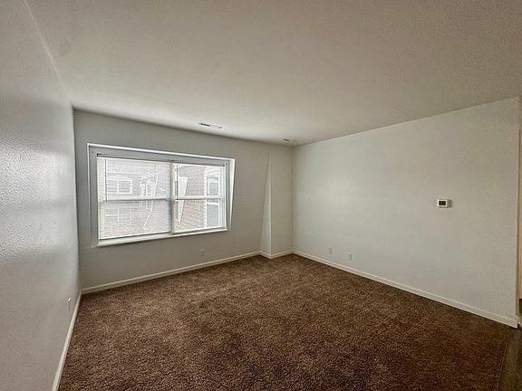 2nd image of 1440 Meadowview Dr APT 7