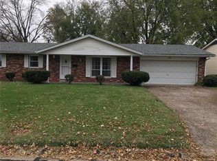 208 Chapel Dr, Collinsville, IL