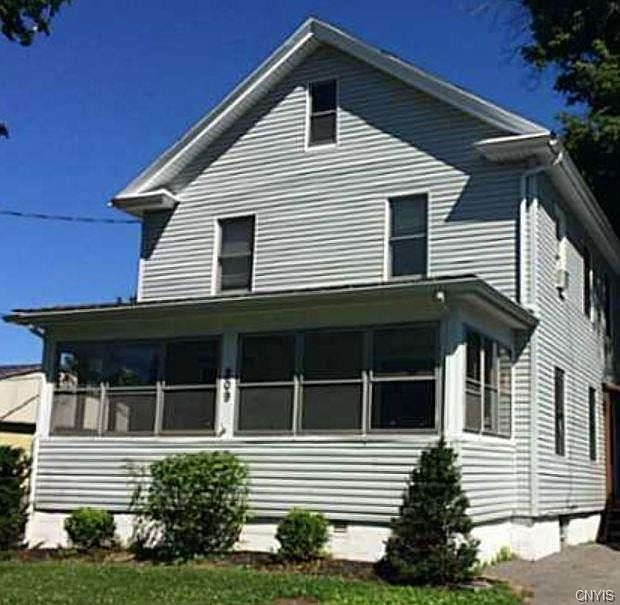 1st image of 209 Fayette Blvd