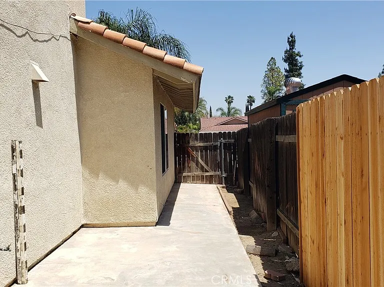 8739 Belladona Rd — Photo 31