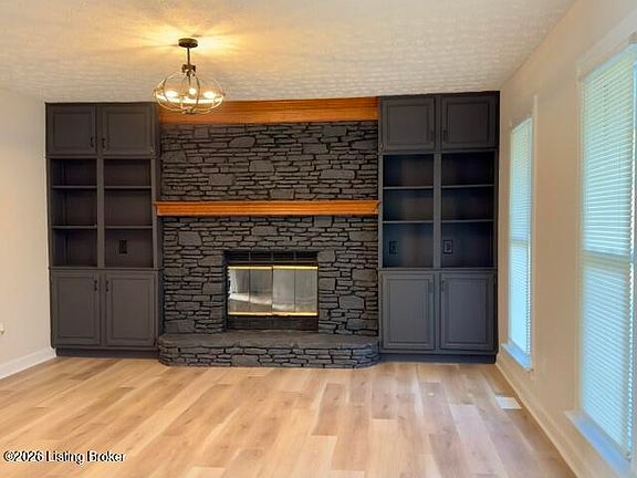 4th image of 12000 Lavenia Ln