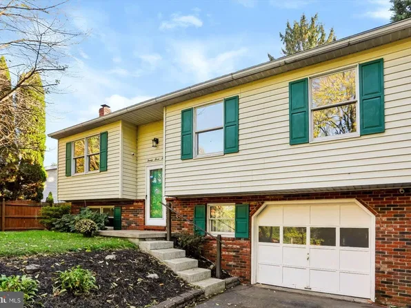 2330 S 5th St, Steelton, PA 17113