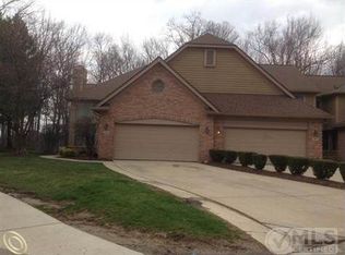 5369 Royal Vale Ln #19, Dearborn, MI