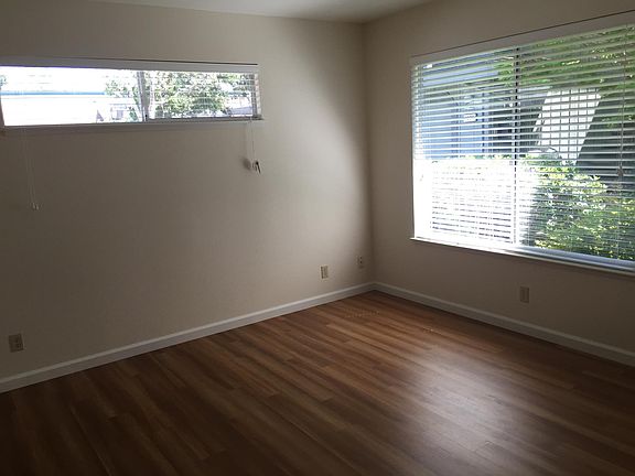 4th image of 1034 1st St W