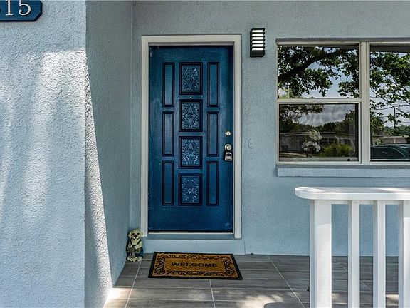 5th image of 815 Buckwood Dr