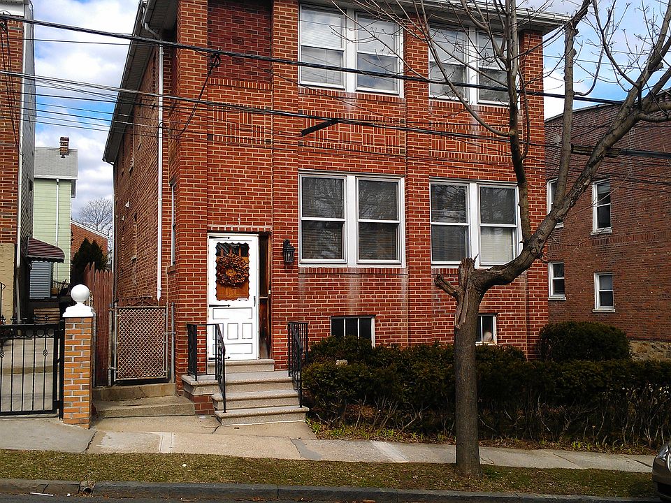 1st image of 5 Aqueduct Ave