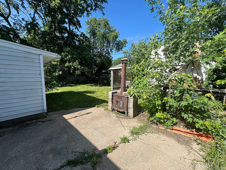 1903 Melinda Ave — Photo 7