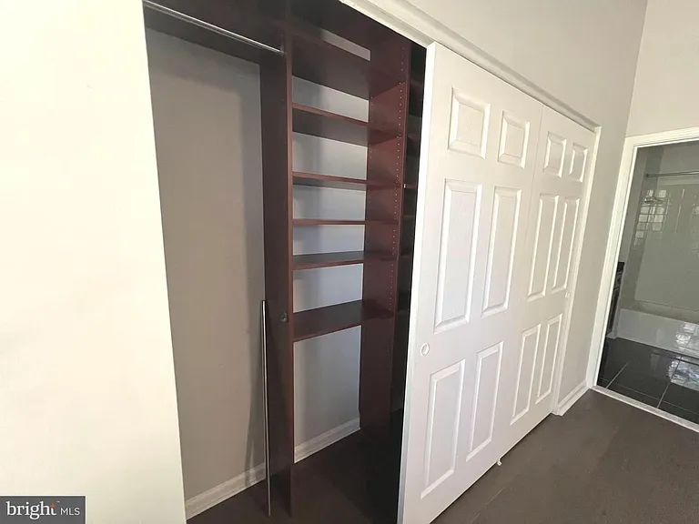 2724 Oak Leaf Ct — Photo 13