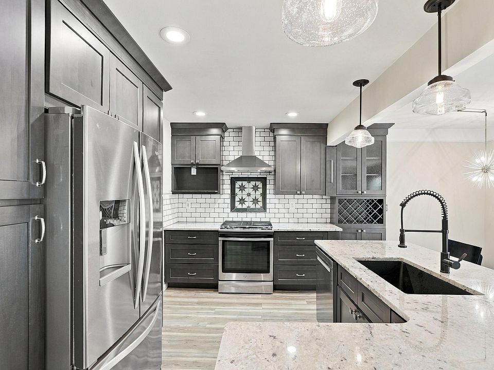 926 Woodlawn Ave, photo 12