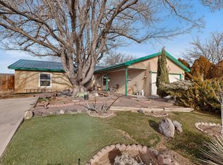 831 Gallahad St SW, Los Lunas, NM 87031