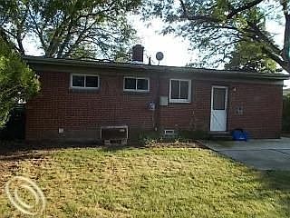 5th image of 22901 Saint Joan St