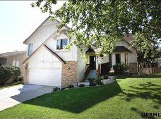 15447 Hamilton St, Omaha, NE 68154