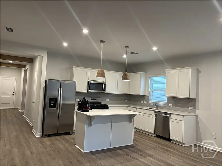 217 Crosstown Ave — Photo 2