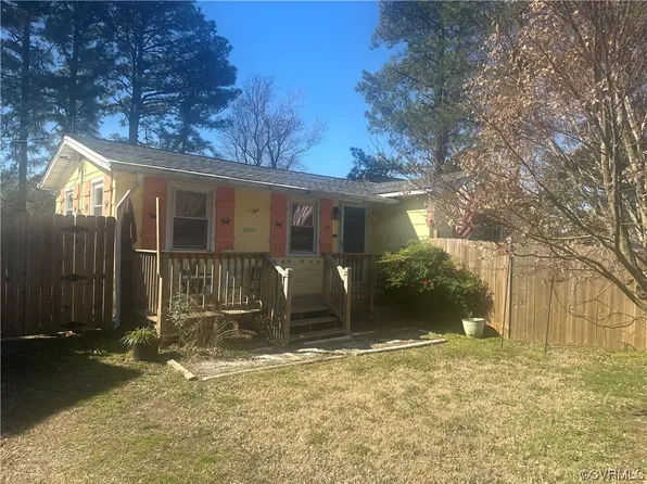 10044 Owens Rd, Hayes, VA 23072