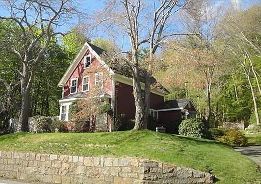 1st image of 194 Essex Ave