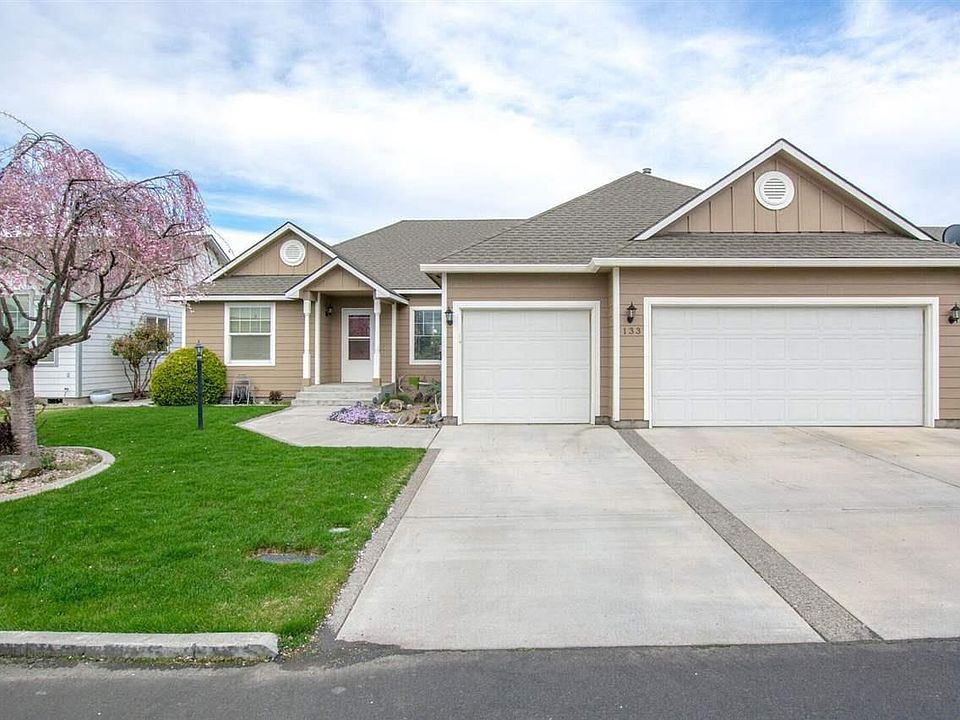 1st image of 133 Berkshire Ln