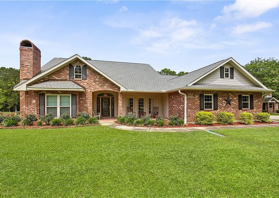 1st image of 102 Churchill Downs Dr