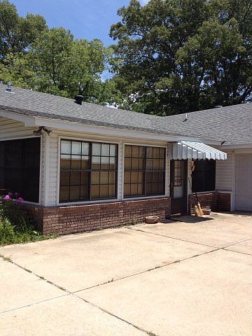 2nd image of 124 Roseland Dr