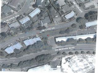 SW 13th Dr, Portland, OR 97219