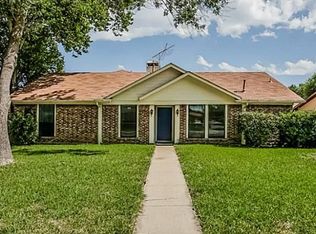 1861 Chisolm Trl, Lewisville, TX 75077