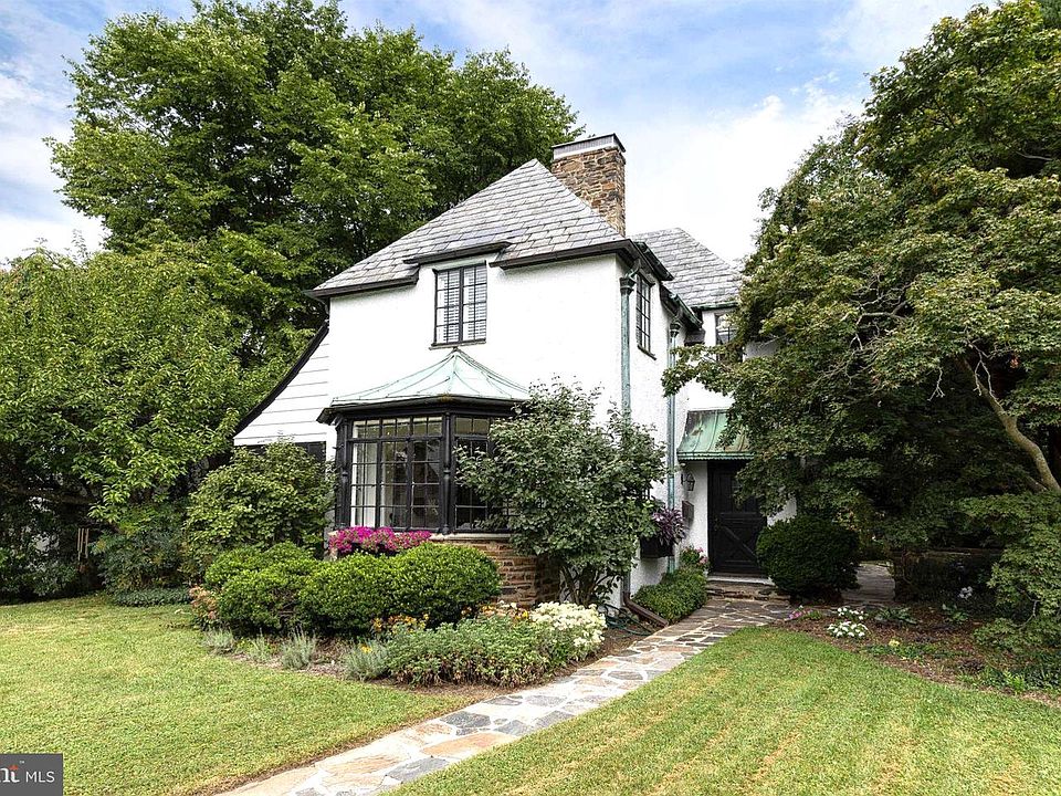 1st image of 304 Taplow Rd