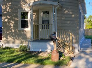 3219 Peoria St, Steger, IL 60475