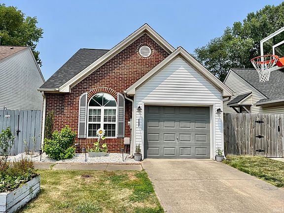 2nd image of 5943 River Walk Cir