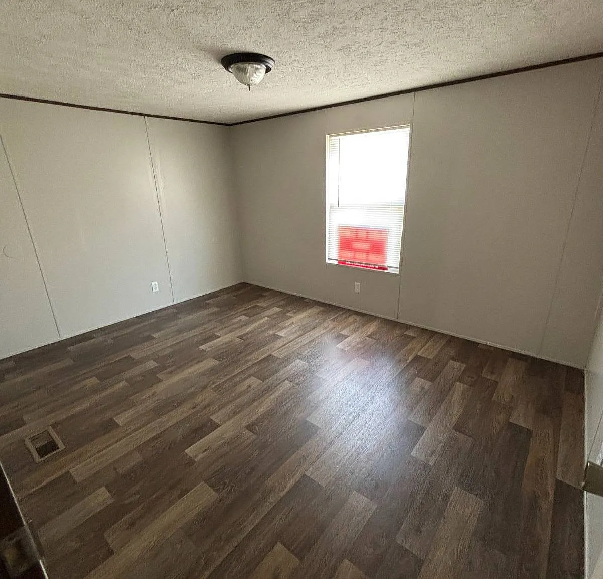 3 bed, 2.0 bath, $1,276 — Photo 4